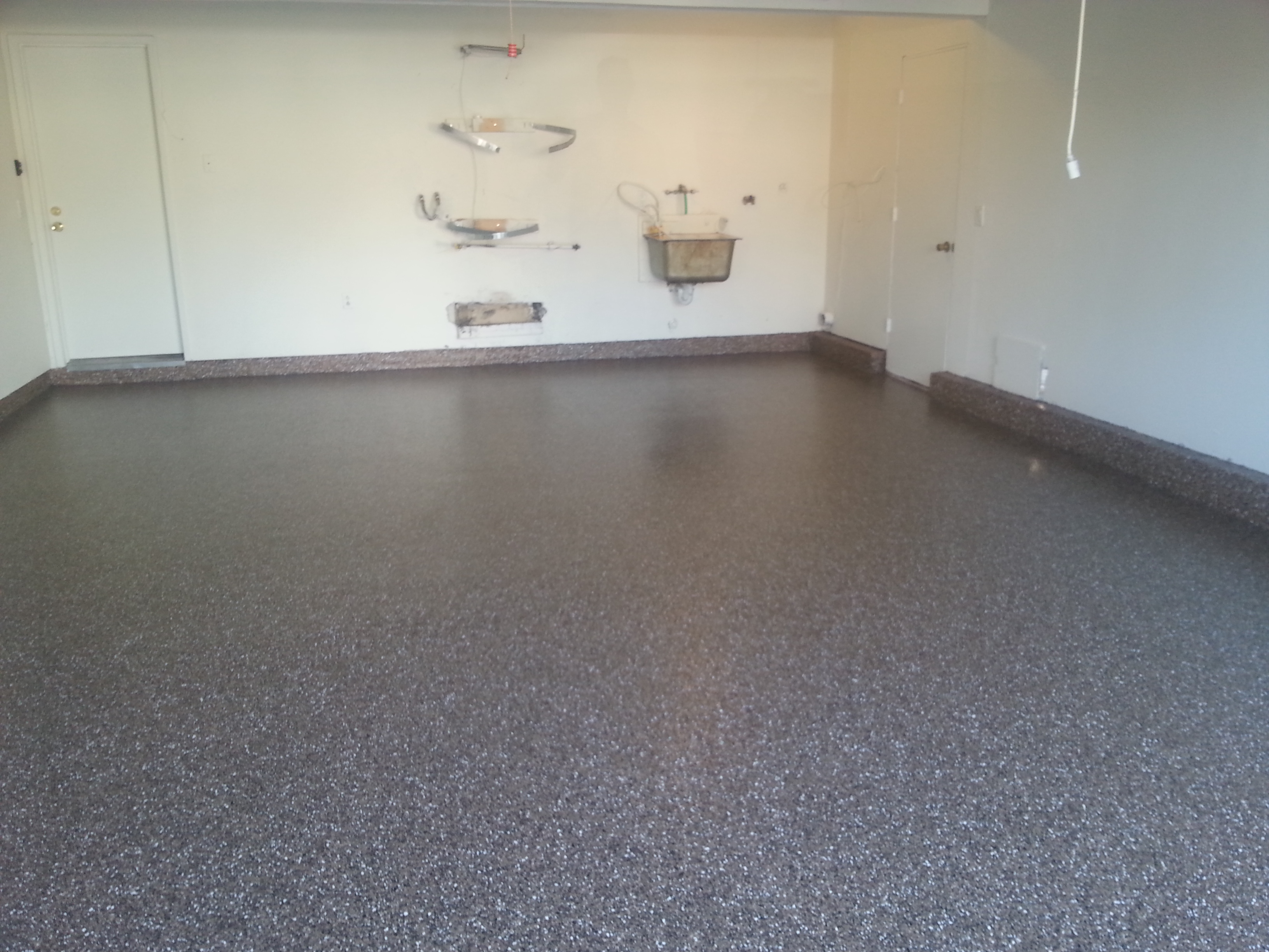Mocha Flake garage floor system ca-resurfacing.com